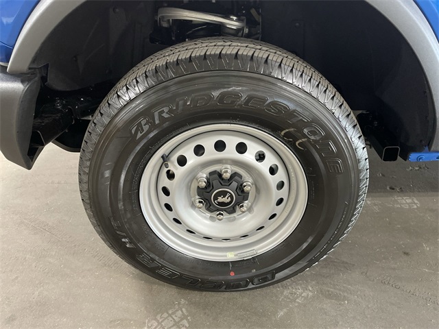 2025 Ford Bronco Base photo 22