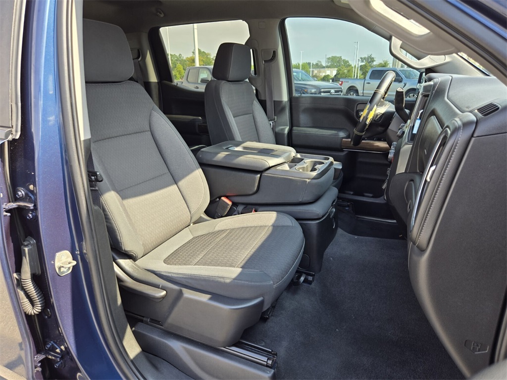 2020 Chevrolet Silverado 1500 RST photo 12