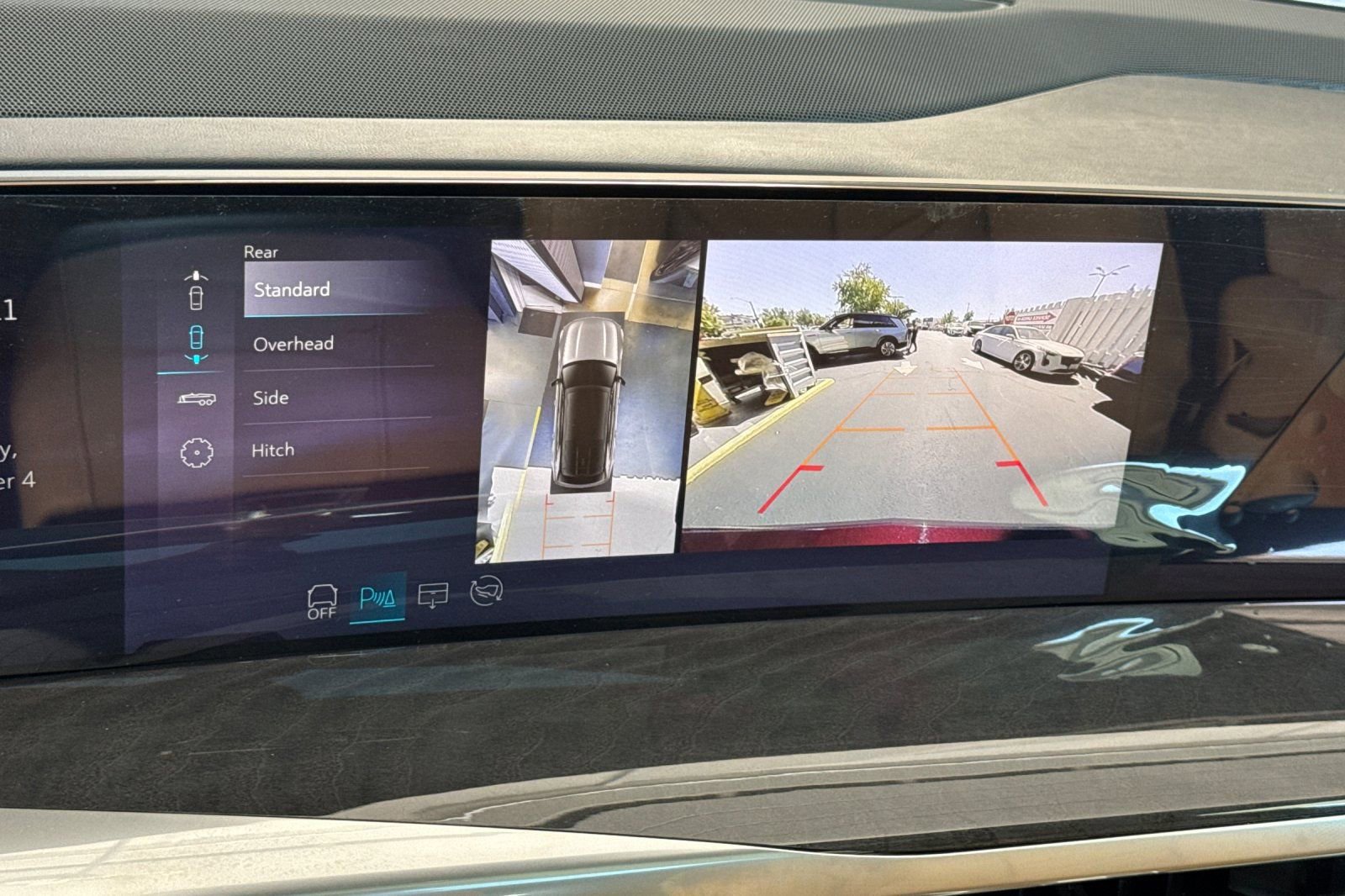 2025 Cadillac Escalade IQ Sport photo 19