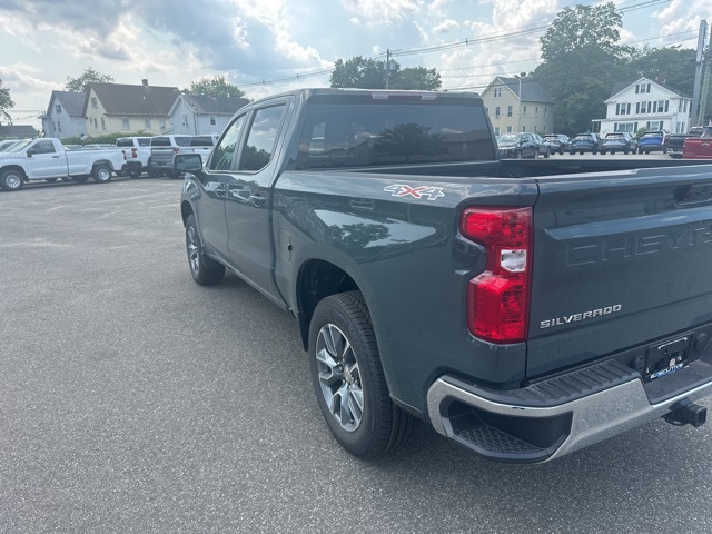 2025 Chevrolet Silverado 1500 LT photo 2