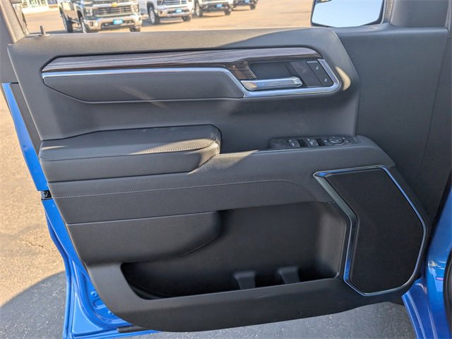 2025 Chevrolet Silverado 1500 LT photo 12