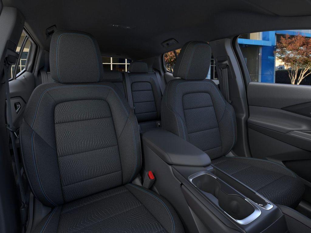 2025 Chevrolet Equinox EV 1LT photo 12