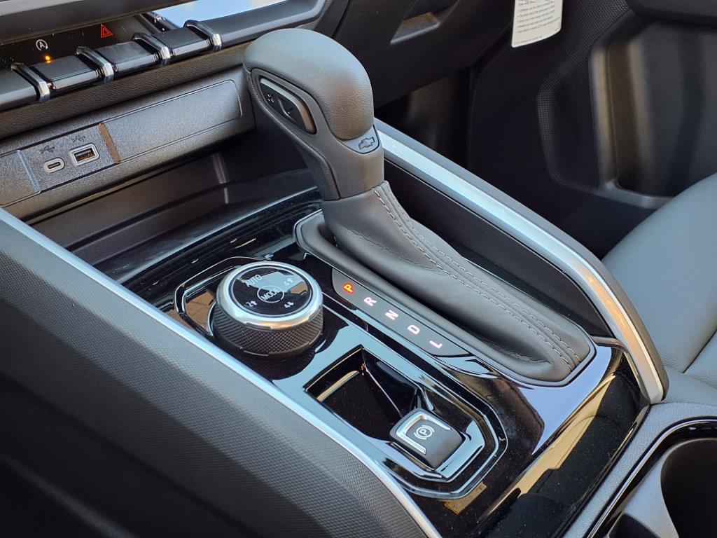 2026 Chevrolet Colorado Trail Boss photo 16