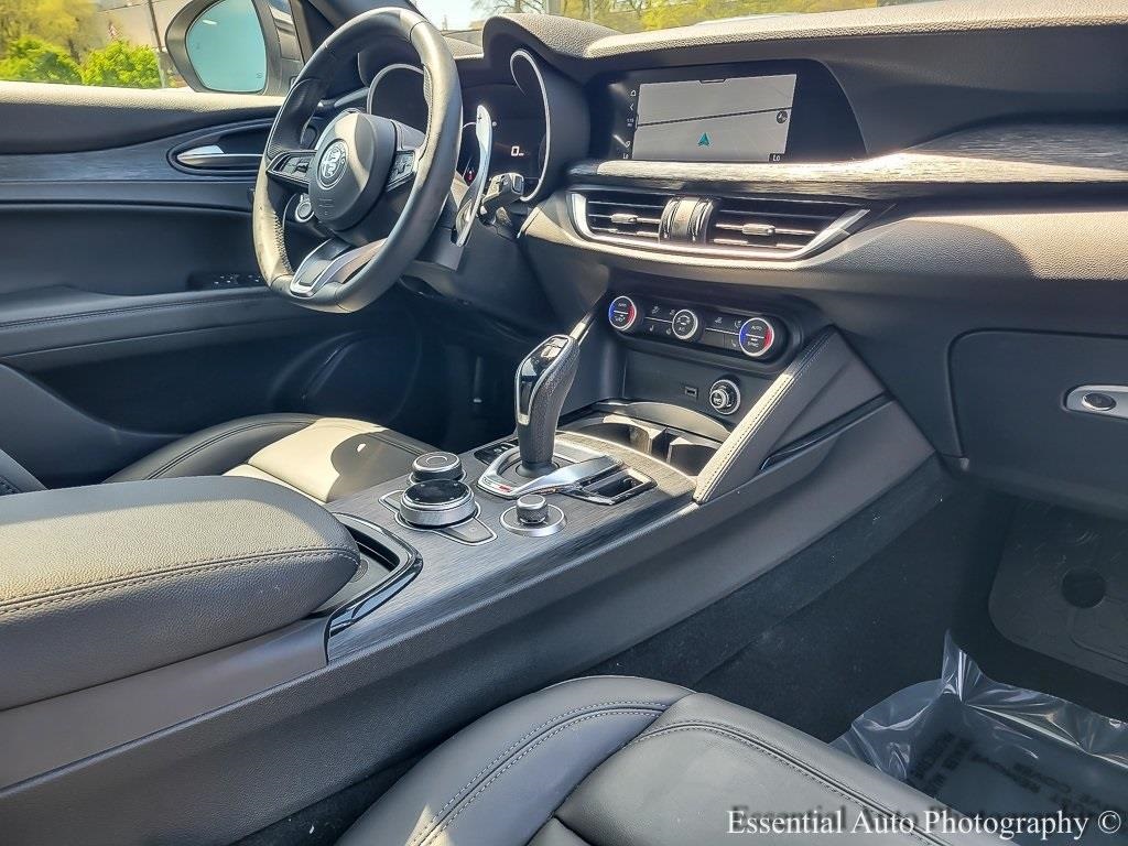 2024 ALFA ROMEO STELVIO - Image 22