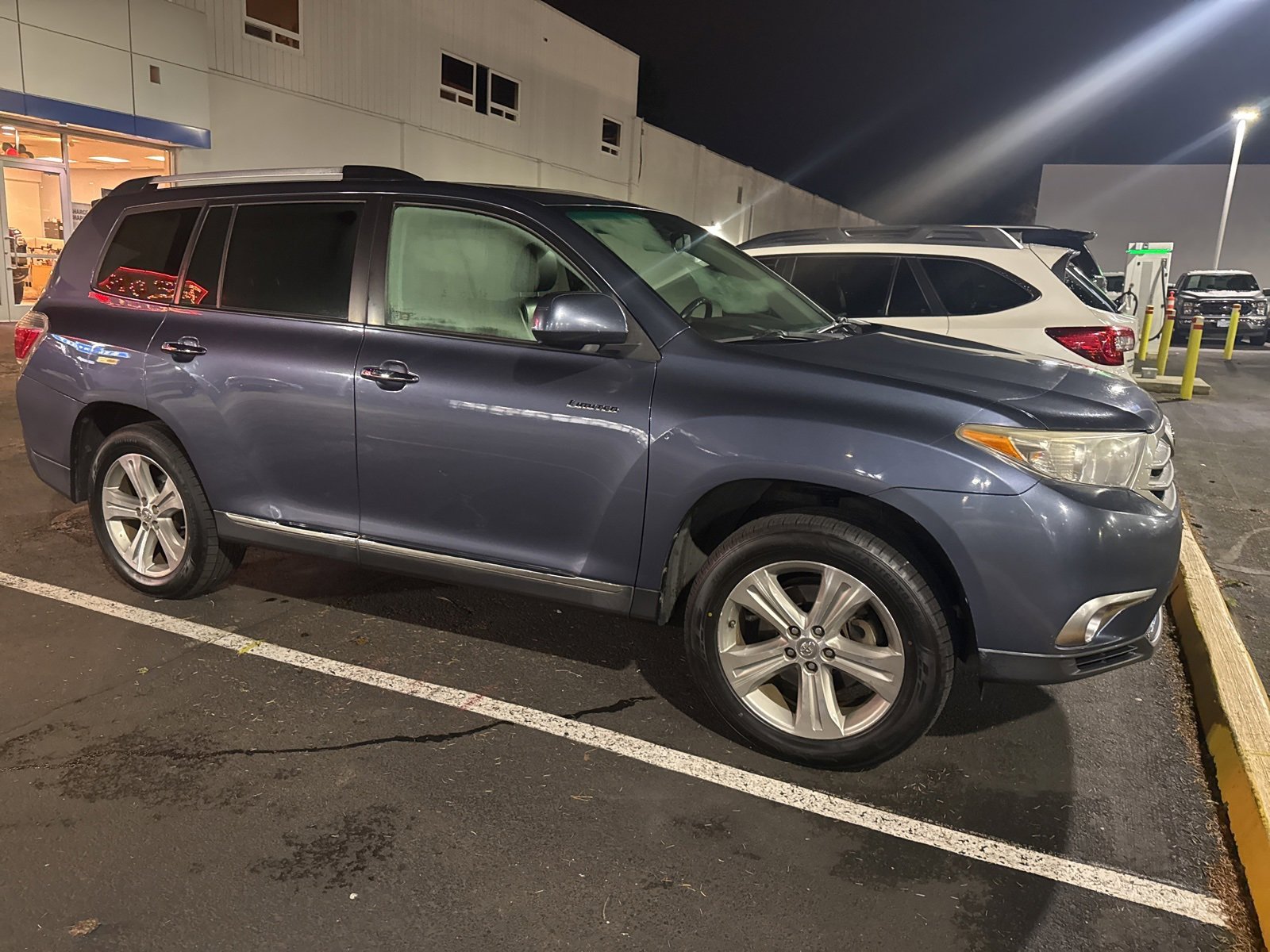 2012 Toyota Highlander Limited's photo