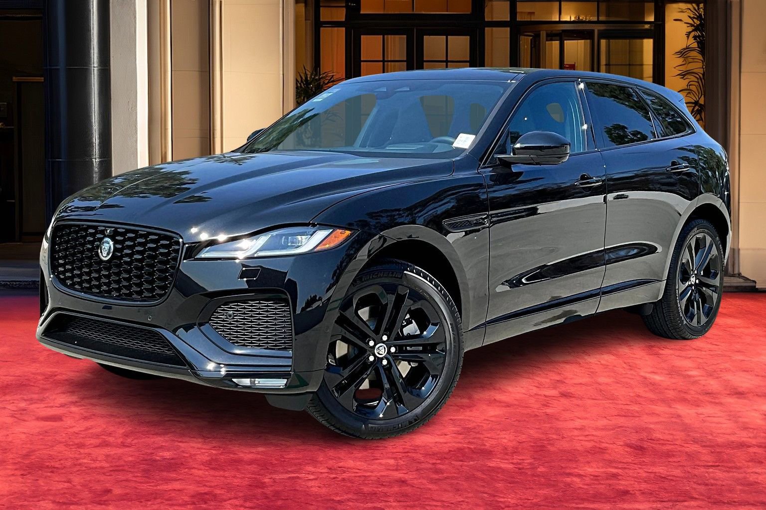 2026 Jaguar F-Pace R-Dynamic S's photo