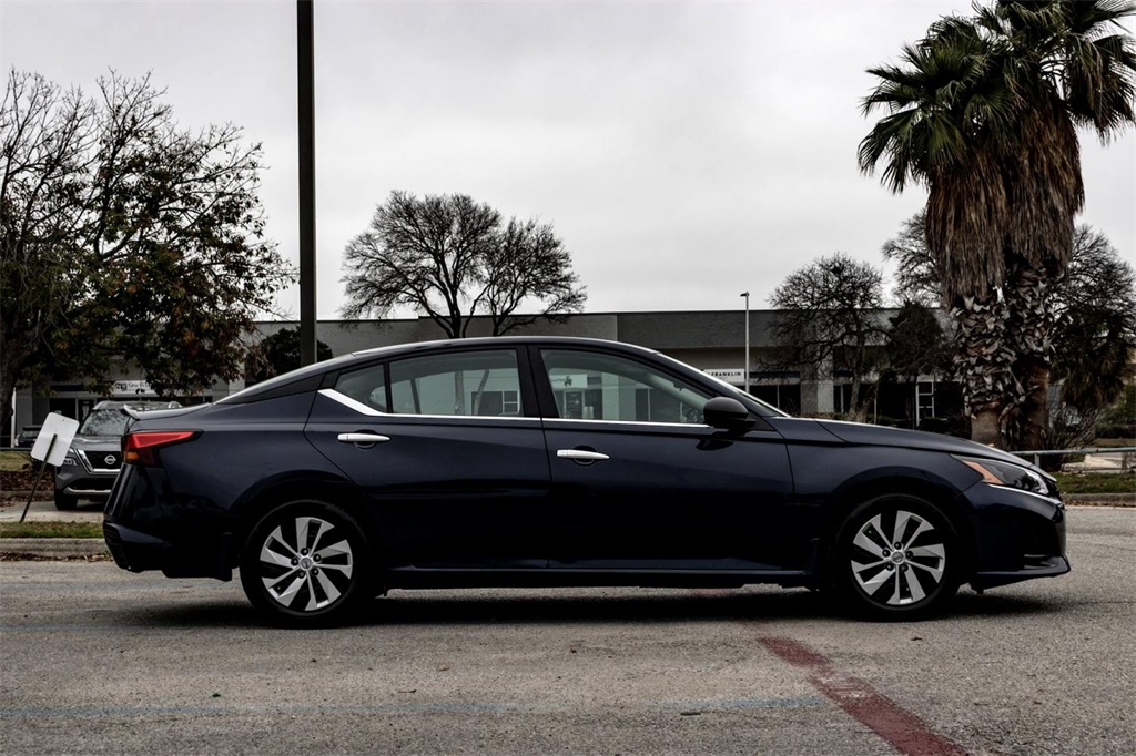 2024 Nissan Altima 2.5 S photo 4