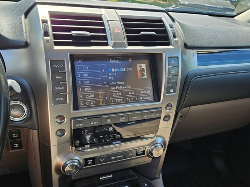 2021 Lexus GX 460 Premium photo 16