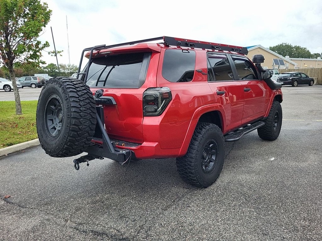 2018 Toyota 4Runner TRD Off-Road Premium photo 4