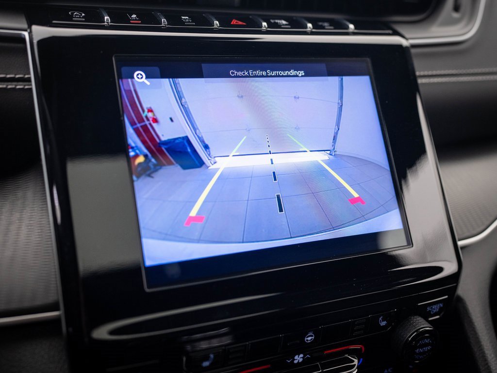 2023 Jeep Grand Cherokee Altitude photo 28