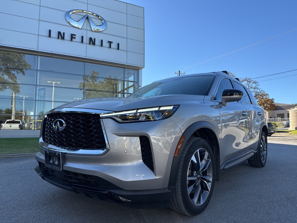2023 INFINITI QX60 LUXE's photo