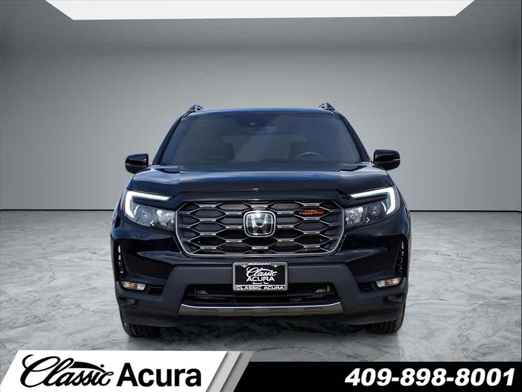 2023 Honda Passport TrailSport photo 2