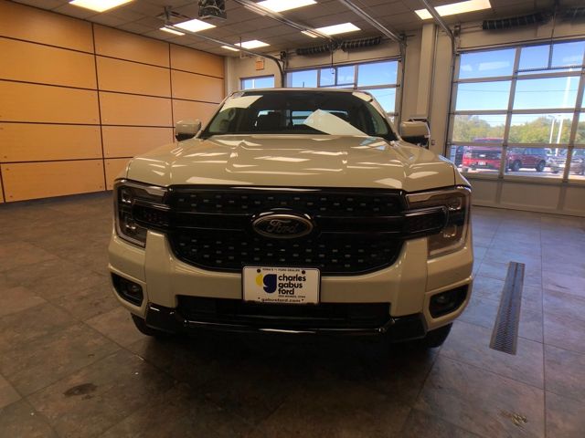 2025 Ford Ranger Lariat photo 2