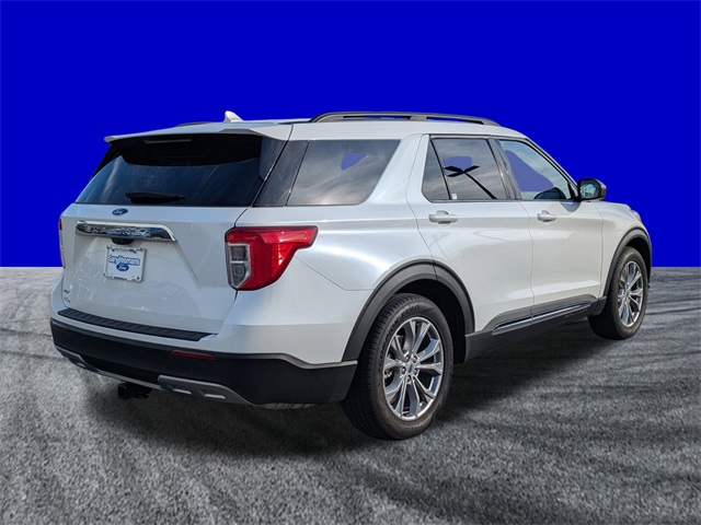 2023 Ford Explorer XLT photo 4