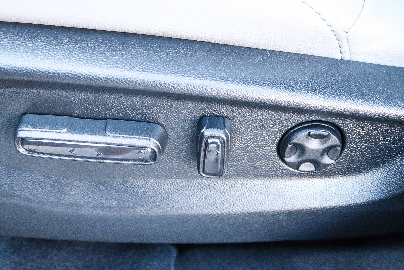 2022 Honda CR-V Hybrid EX-L photo 19