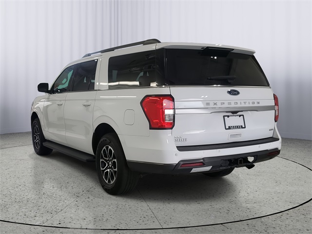 2022 Ford Expedition MAX XLT photo 3