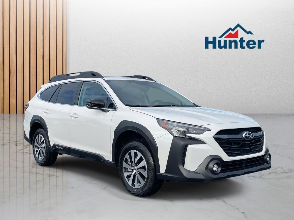 2025 Subaru Outback Premium's photo