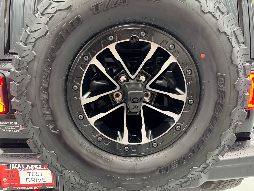 2025 Jeep Wrangler Rubicon X photo 5