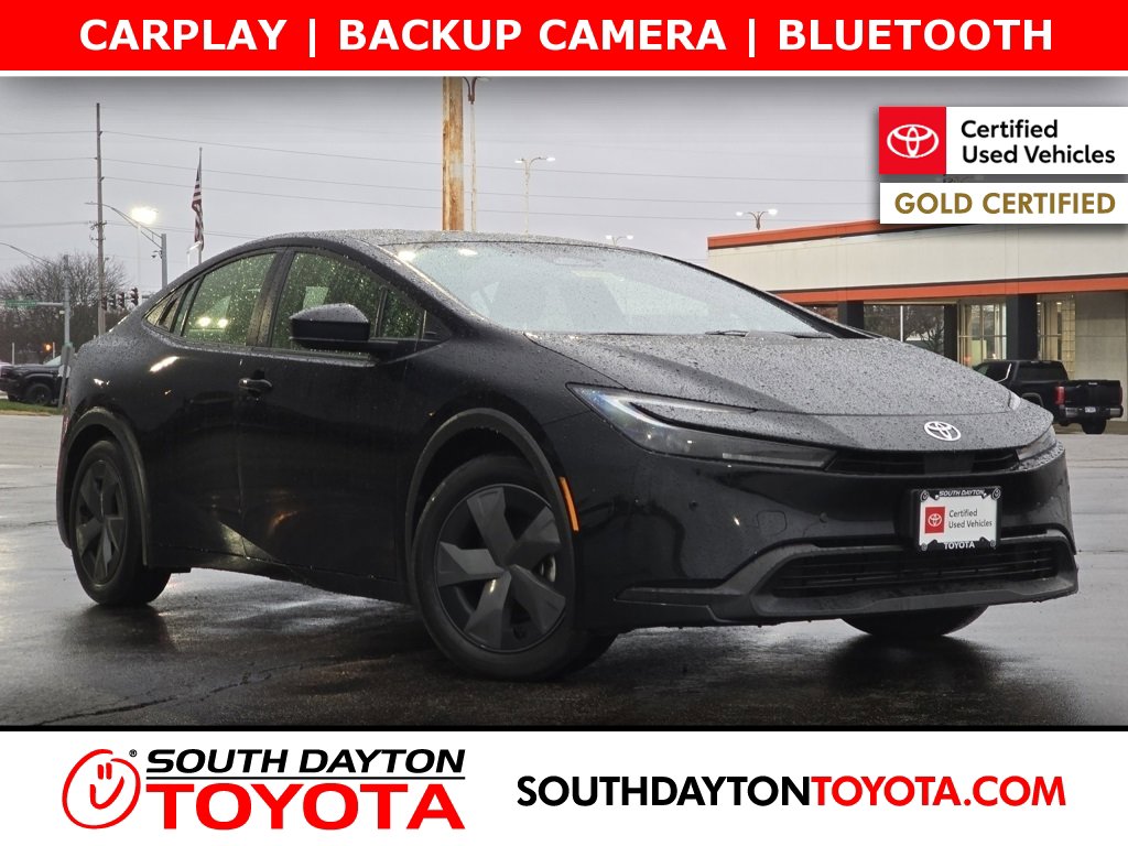 2023 Toyota Prius LE's photo