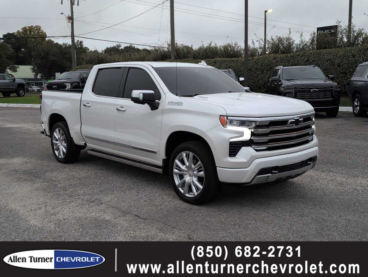 2022 Chevrolet Silverado 1500 High Country's photo