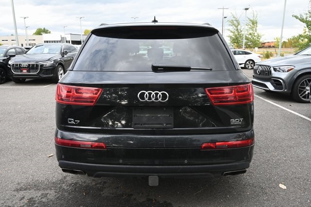 2017 Audi Q7 Prestige photo 4