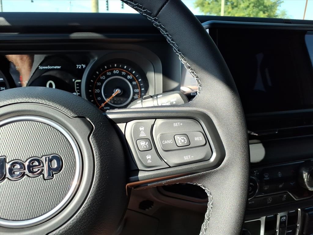 2025 Jeep Wrangler Rubicon X photo 15