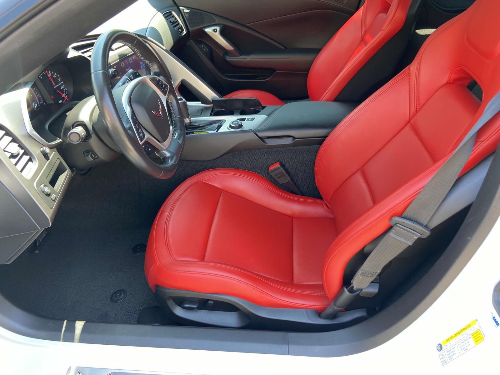 2019 Chevrolet Corvette Stingray 1LT photo 4