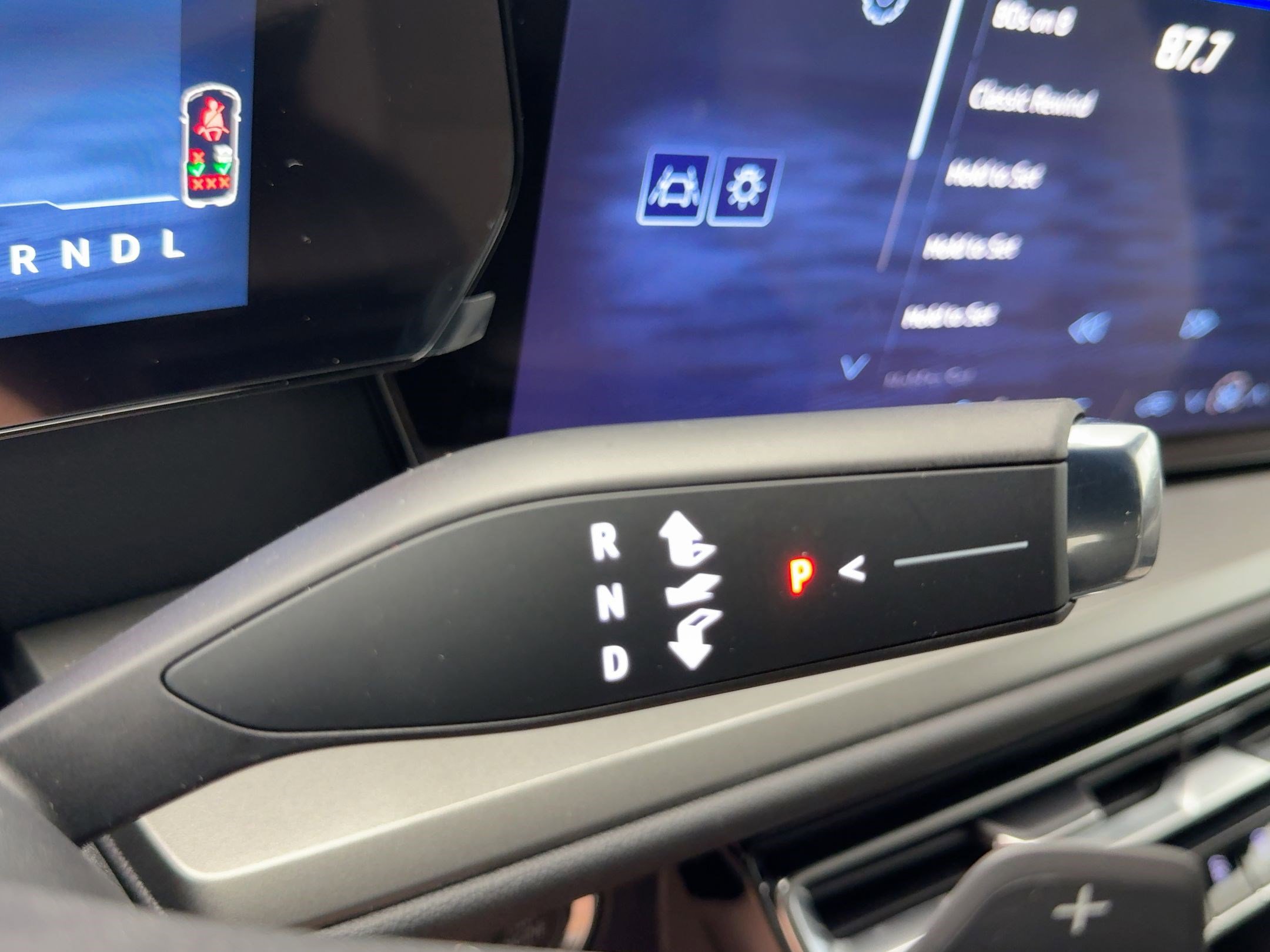 2026 Chevrolet Traverse photo 18
