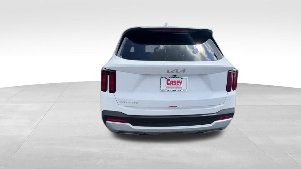 2025 Kia Sorento LX photo 4