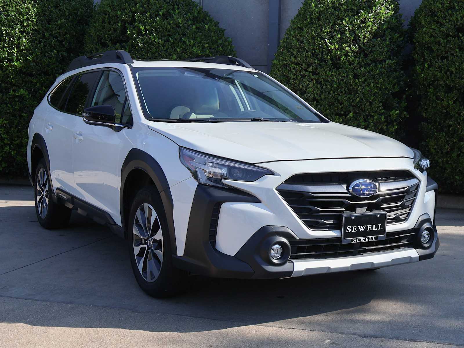 2023 Subaru Outback Limited photo 2