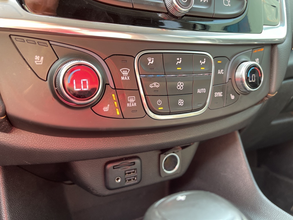 2020 Chevrolet Traverse Premier photo 8