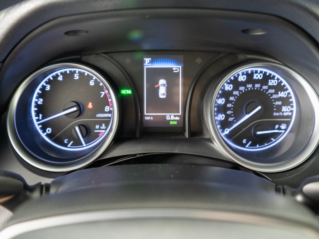 2018 Toyota Camry XLE XSE photo 17
