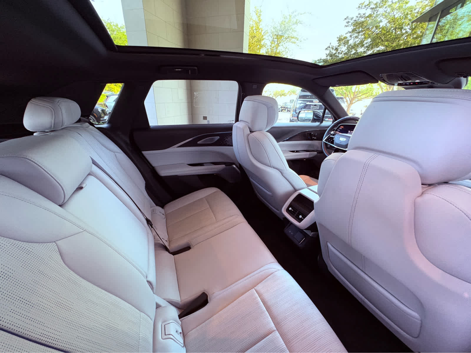 2023 Cadillac Lyriq Luxury photo 29