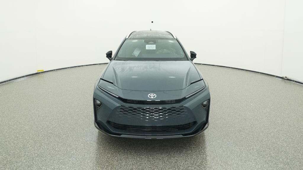 2025 Toyota Crown Signia Limited photo 2