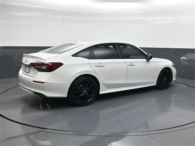 2025 Honda Civic Sport photo 3