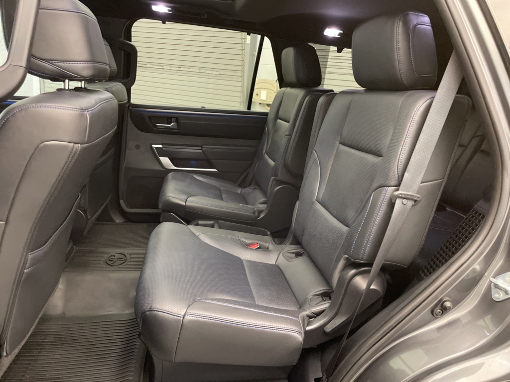 2024 Toyota Sequoia Platinum photo 18