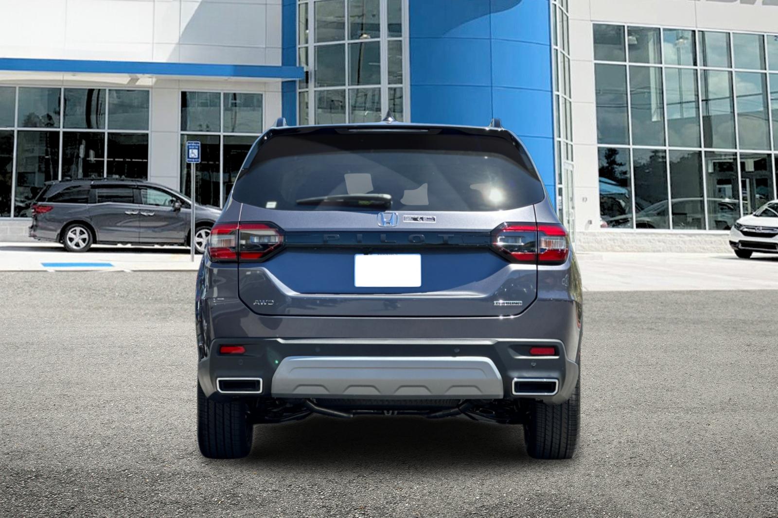 2025 Honda Pilot Touring photo 4