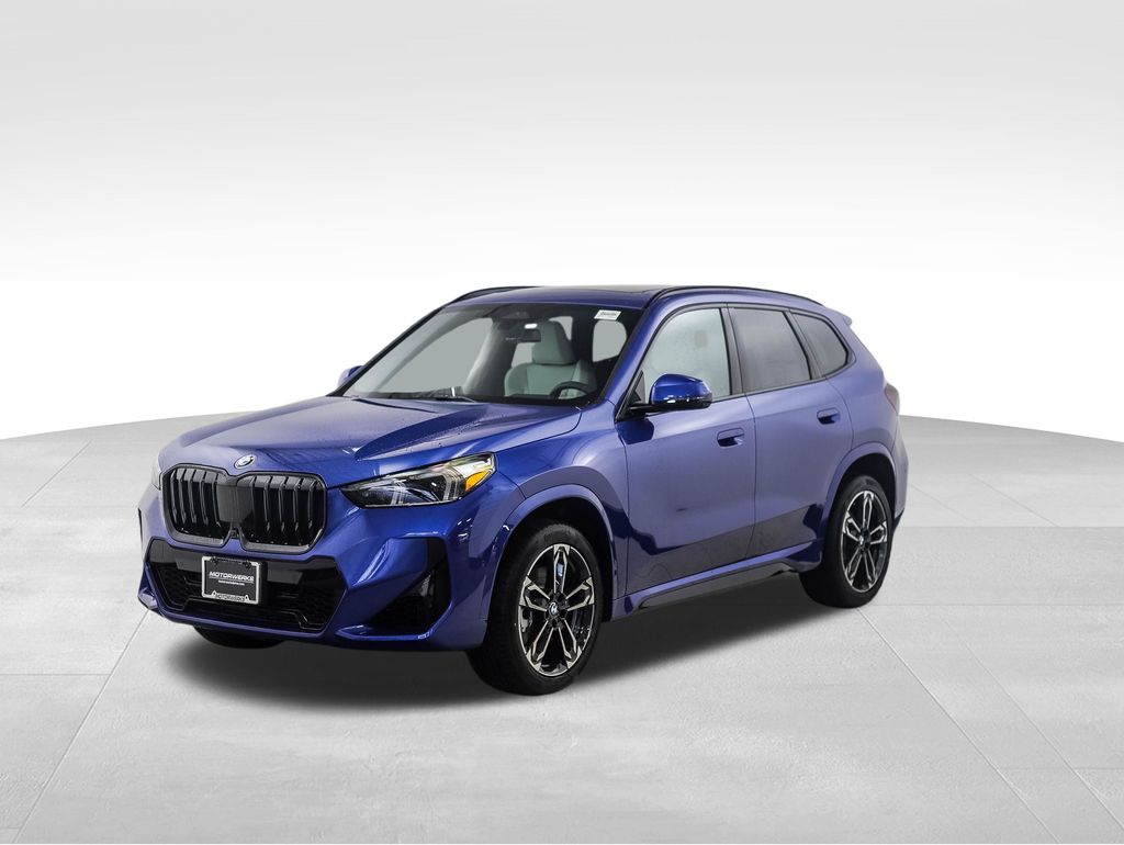 2026 BMW X1 28i's photo
