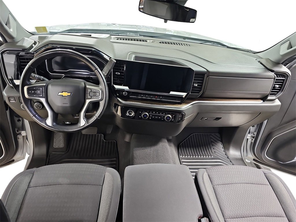 2022 Chevrolet Silverado 1500 LT photo 8