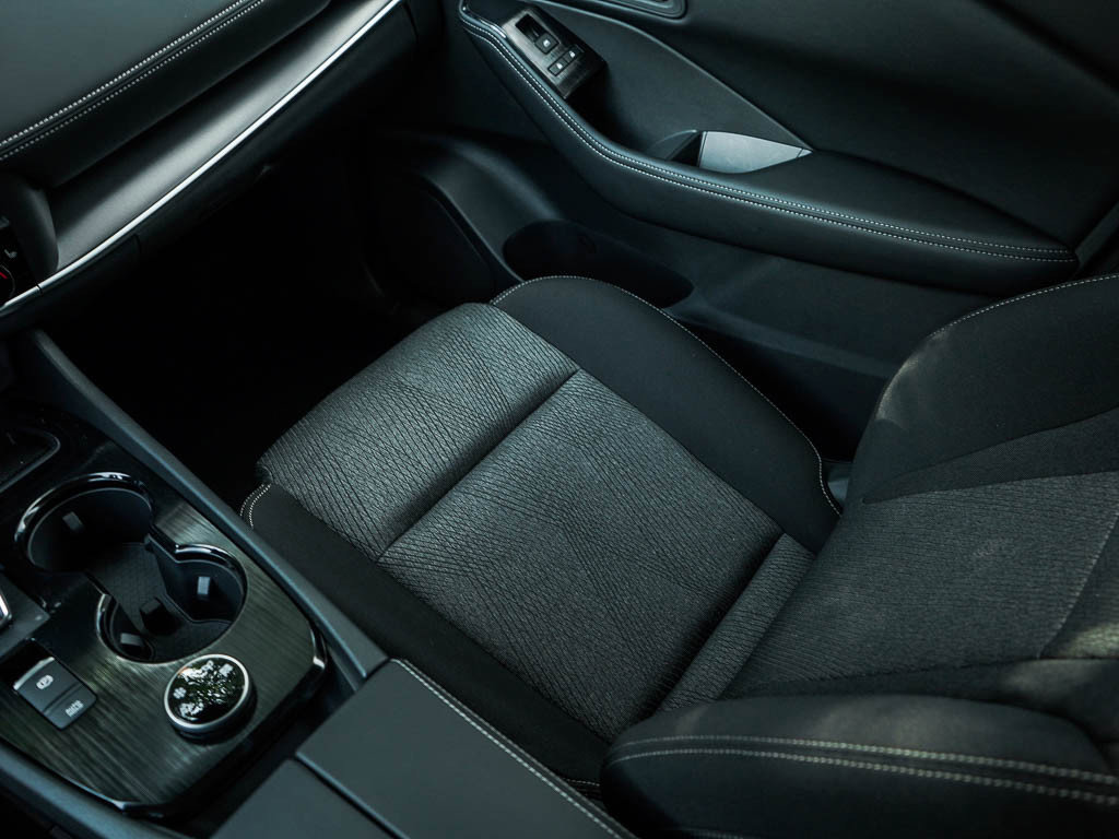 2026 Nissan Rogue SV photo 25