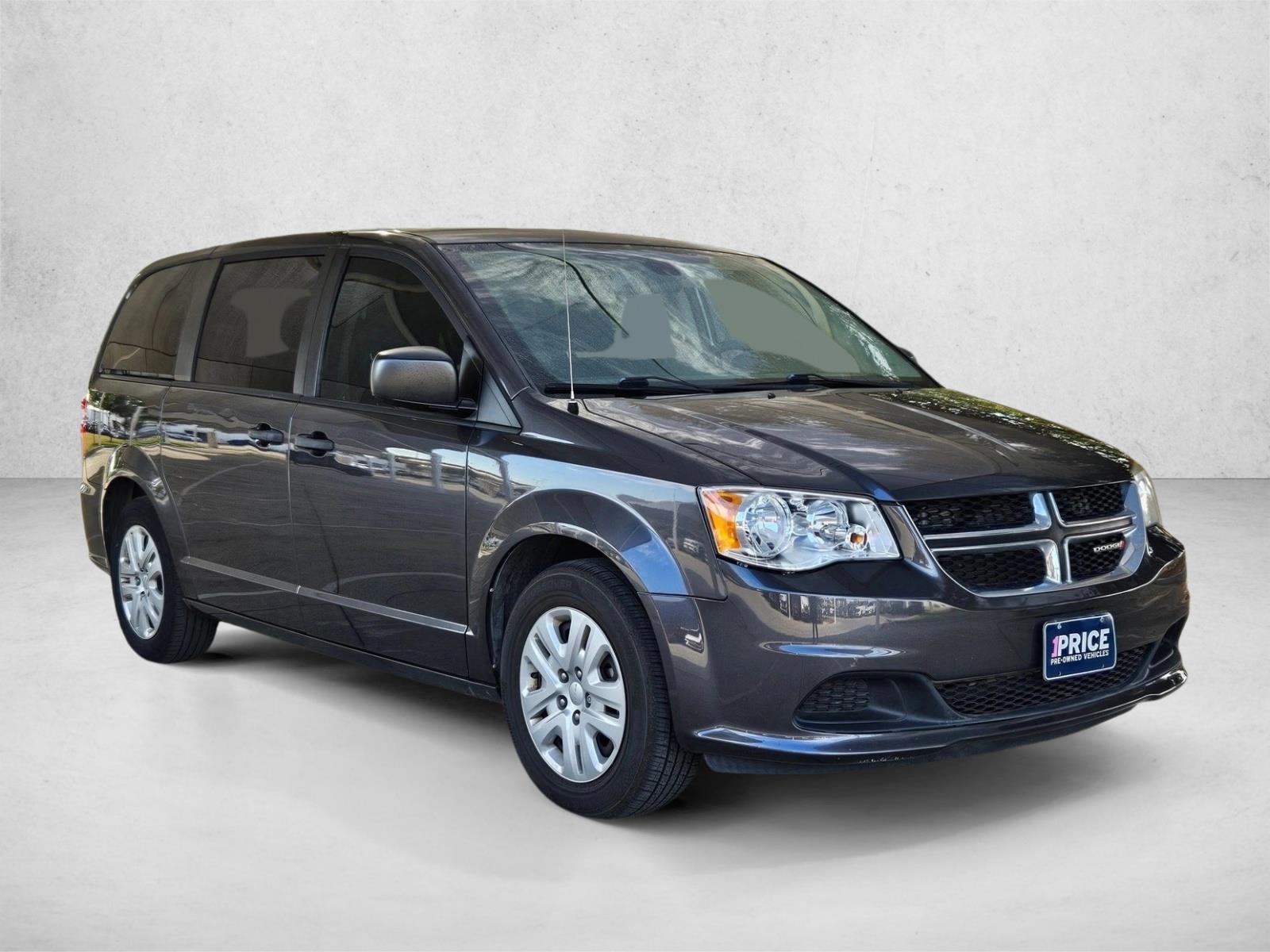 2019 Dodge Grand Caravan SE photo 3
