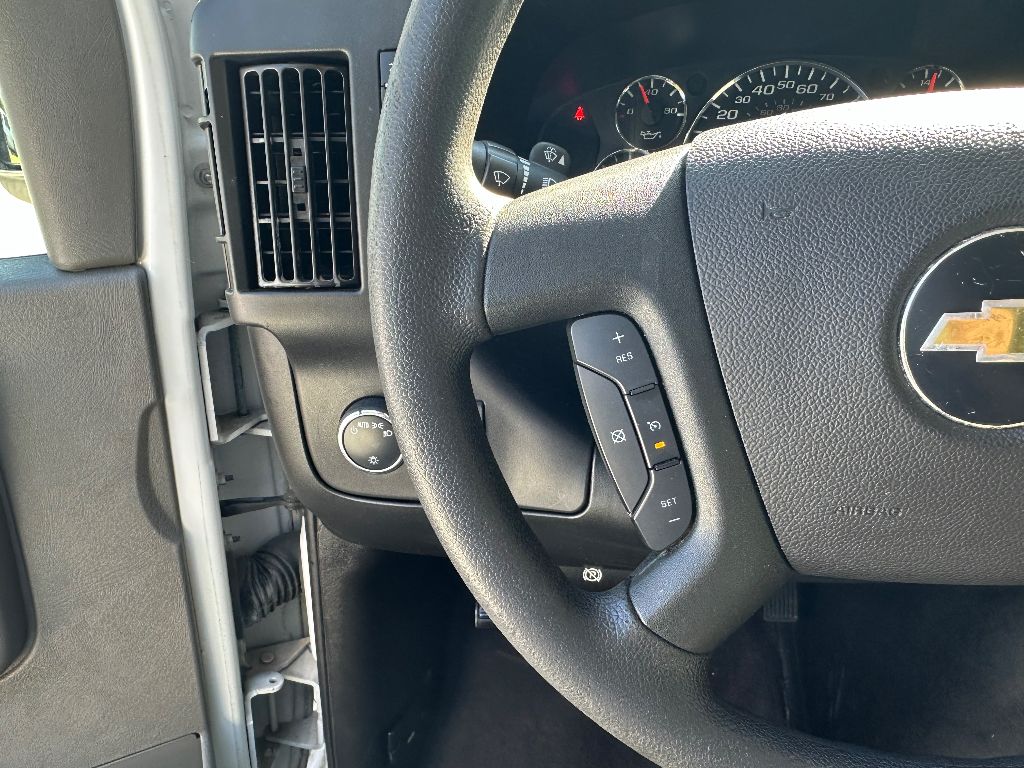 2019 Chevrolet Express Passenger 3500 LT photo 17