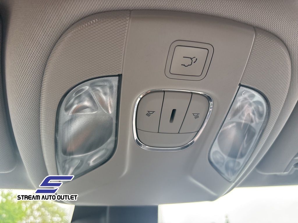 2022 Jeep Compass Latitude photo 25