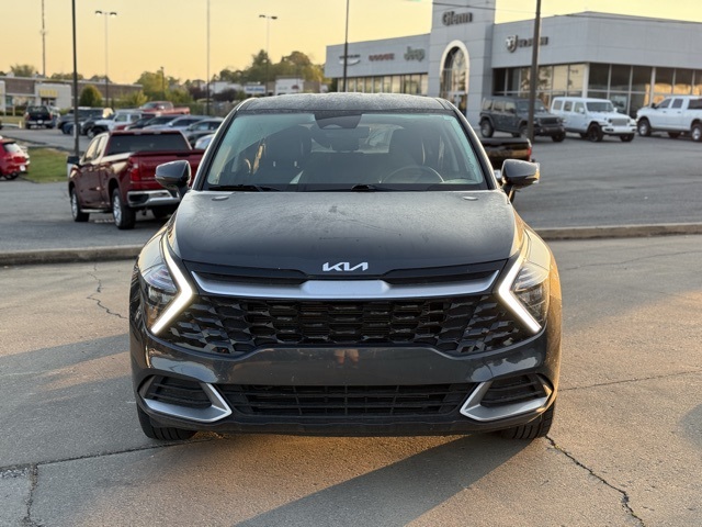 2023 Kia Sportage EX photo 3