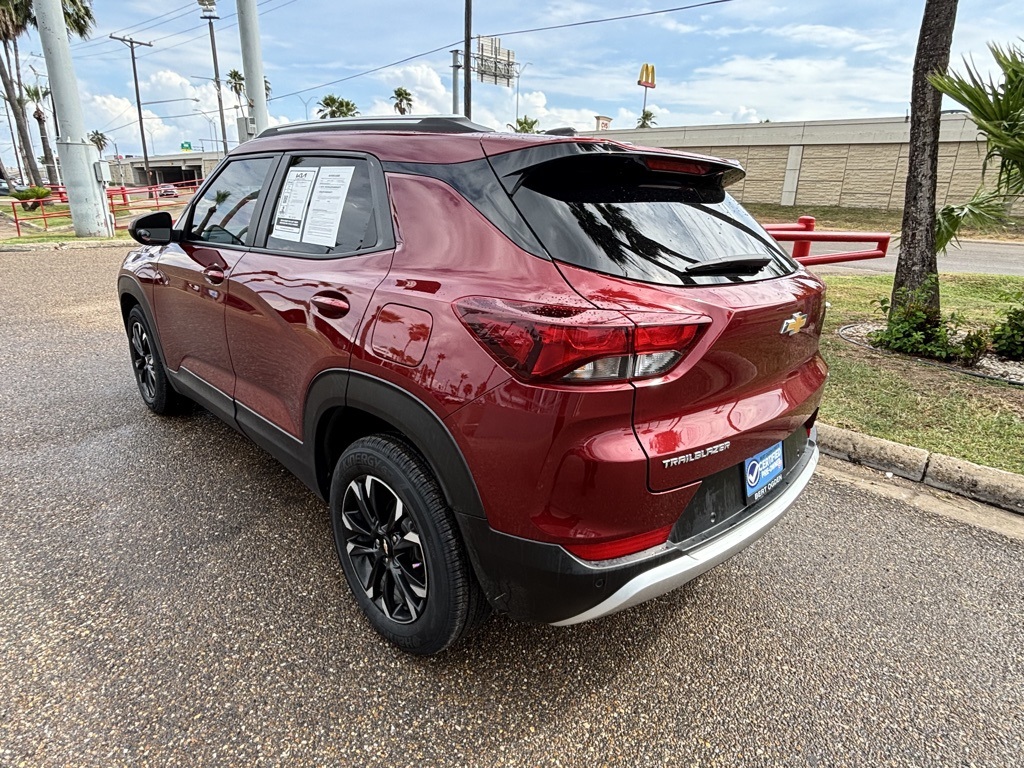 2023 Chevrolet Trailblazer LT photo 3