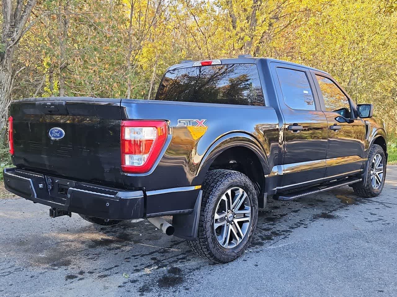 2022 Ford F-150 XL photo 4