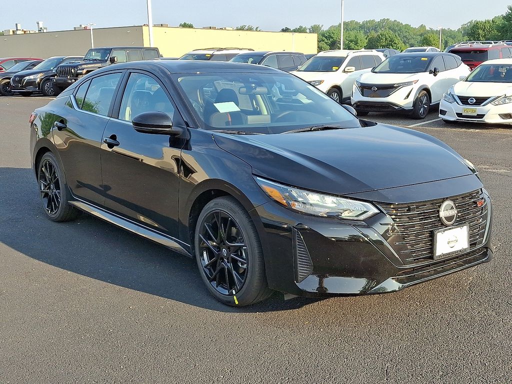 2025 Nissan Sentra SR photo 2