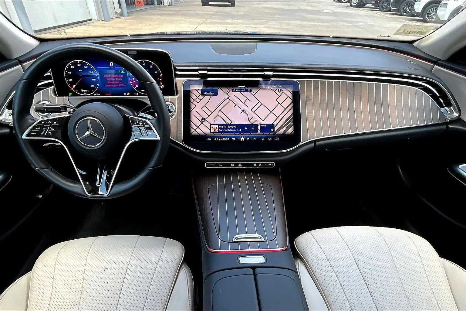 2025 Mercedes Benz E 350 4MATIC photo 14