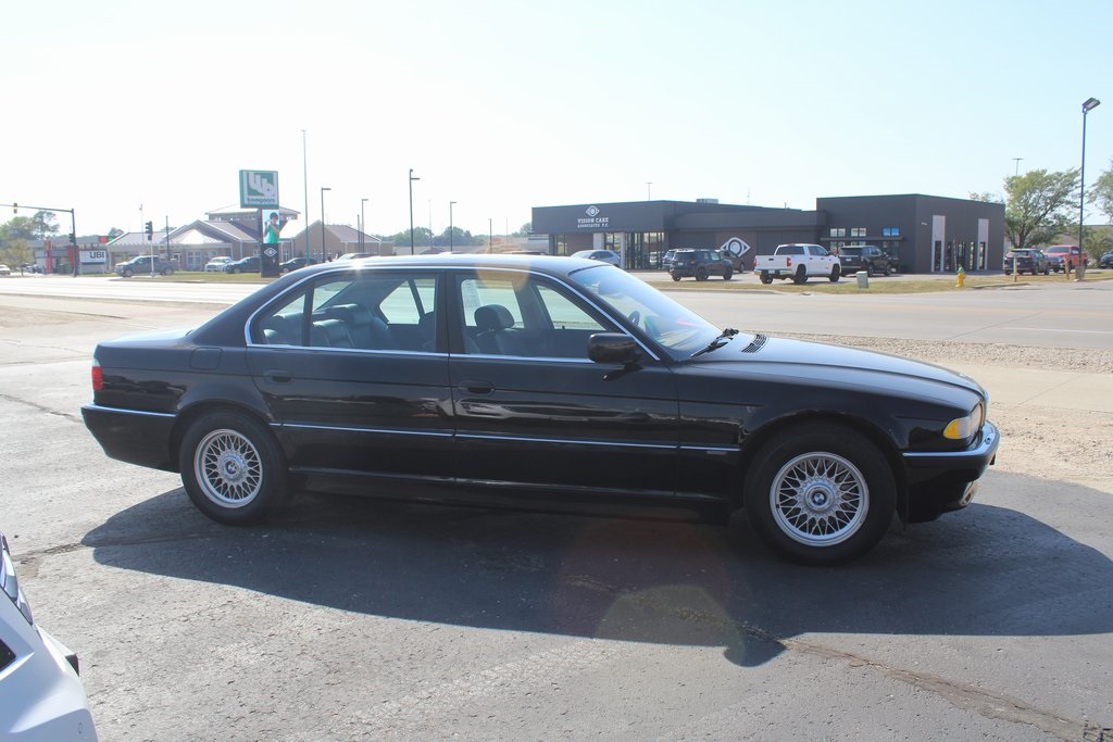 2001 Bmw 740iL 7-Series photo 2