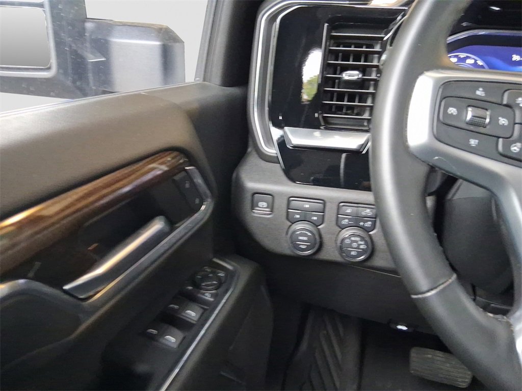2024 Chevrolet Silverado 2500HD Sport photo 4